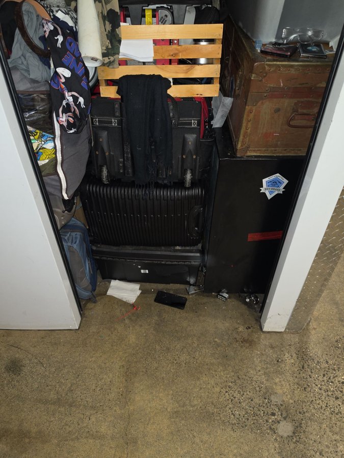 5 x 5 storage unit in Springfield, MA
