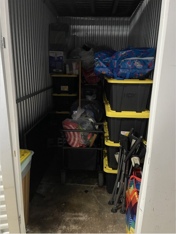 5 x 10 storage unit in Queens, NY
