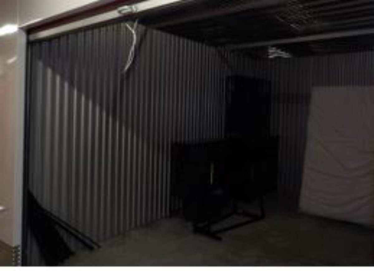 10 x 15 storage unit in Jacksonville, FL