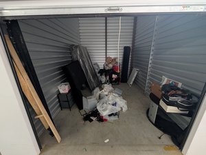 10 x 15 storage unit in Dallas, TX