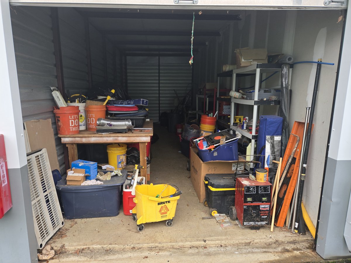 10 x 30 storage unit in Stone Mountain, GA
