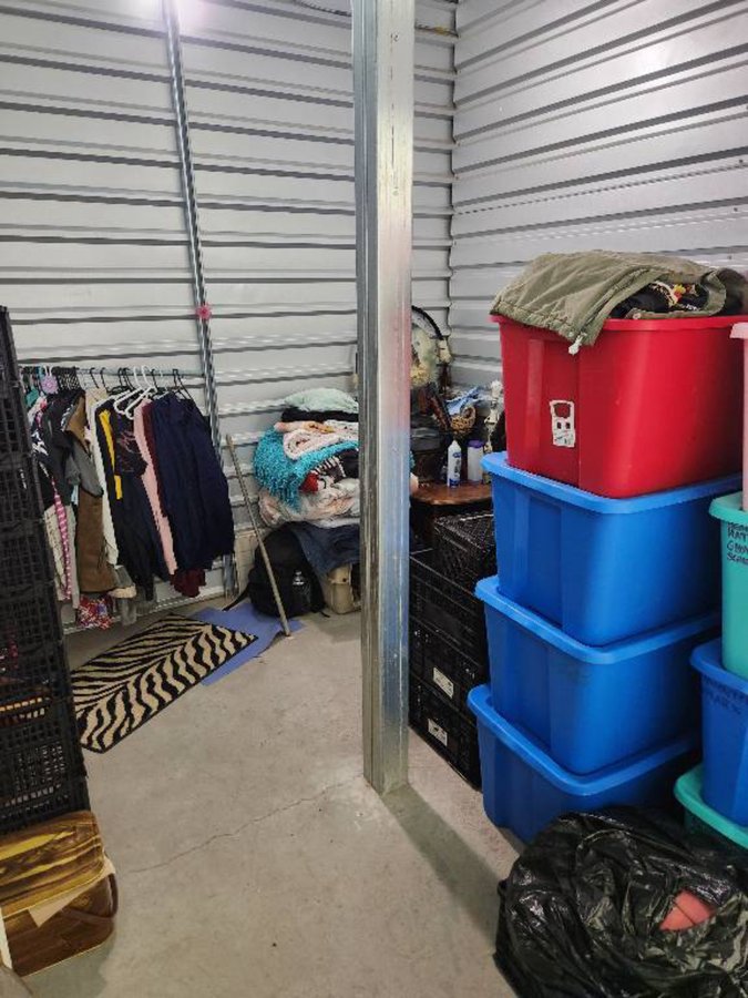 10 x 10 storage unit in Oklahoma City, OK
