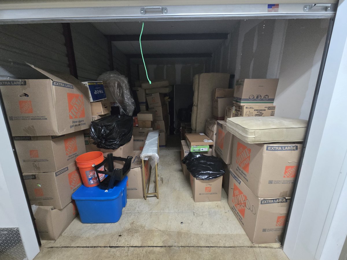 10 x 20 storage unit in Stone Mountain, GA