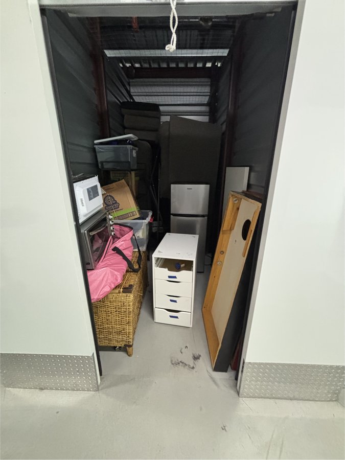 8 x 10 storage unit in Middle River, MD