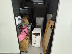 8 x 10 storage unit in Middle River, MD
