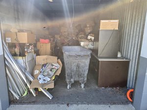 10 x 20 storage unit in Tampa, FL