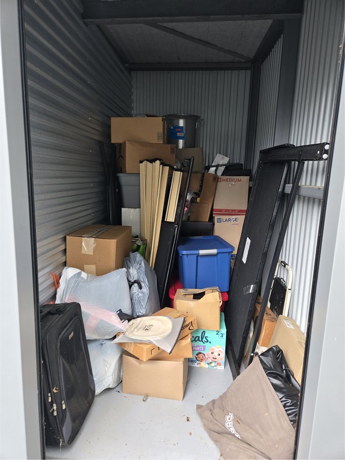 5 x 10 storage unit in Stone Mountain, GA