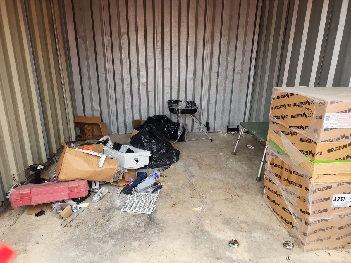 10 x 10 storage unit in Forney, TX