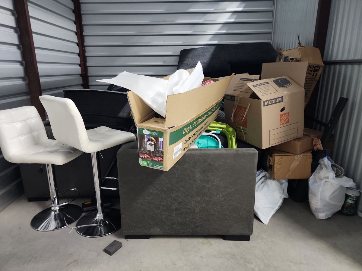 10 x 10 storage unit in Forney, TX