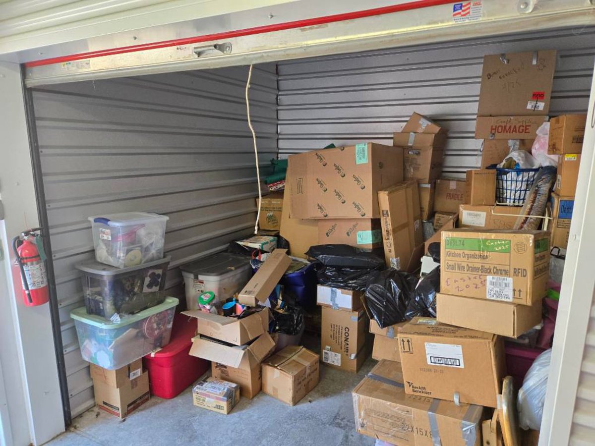 10 x 10 storage unit in Oklahoma City, OK