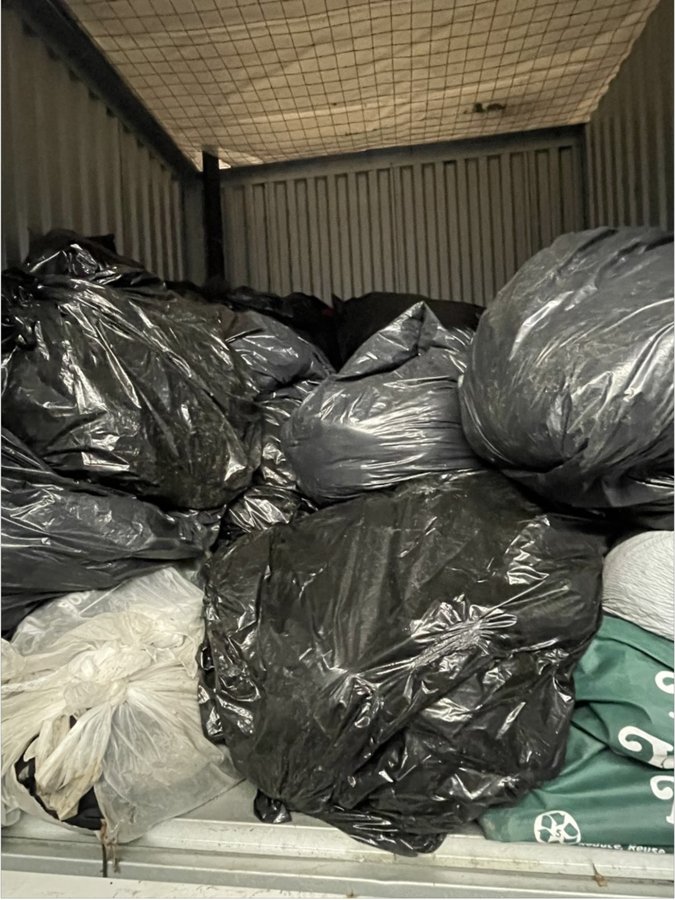 5 x 5 storage unit in Queens, NY