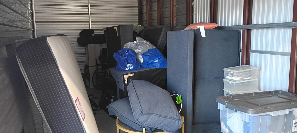 10 x 20 storage unit in Merchantville, NJ