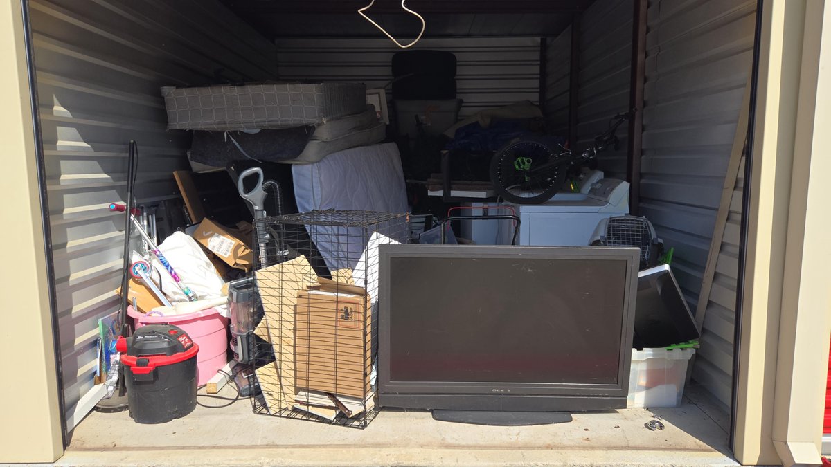 10 x 15 storage unit in Liberty Hill, TX