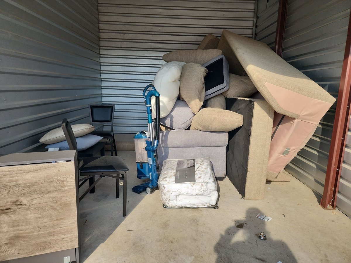 10 x 15 storage unit in Garland, TX