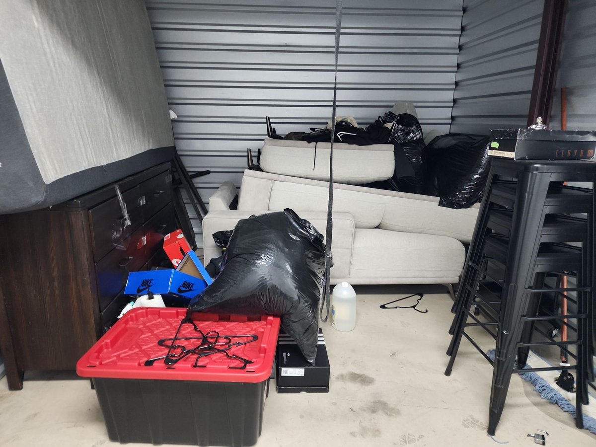 10 x 10 storage unit in Garland, TX