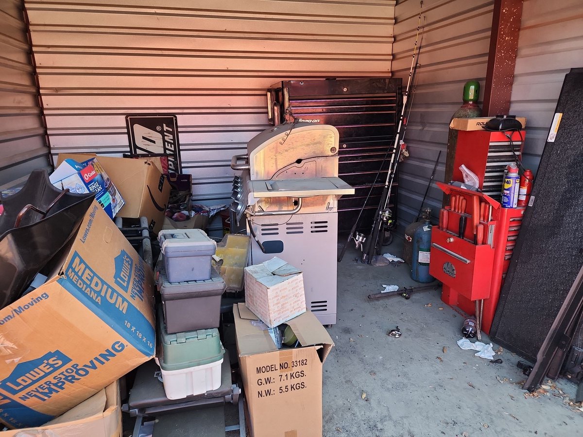 10 x 10 storage unit in Mesquite, TX