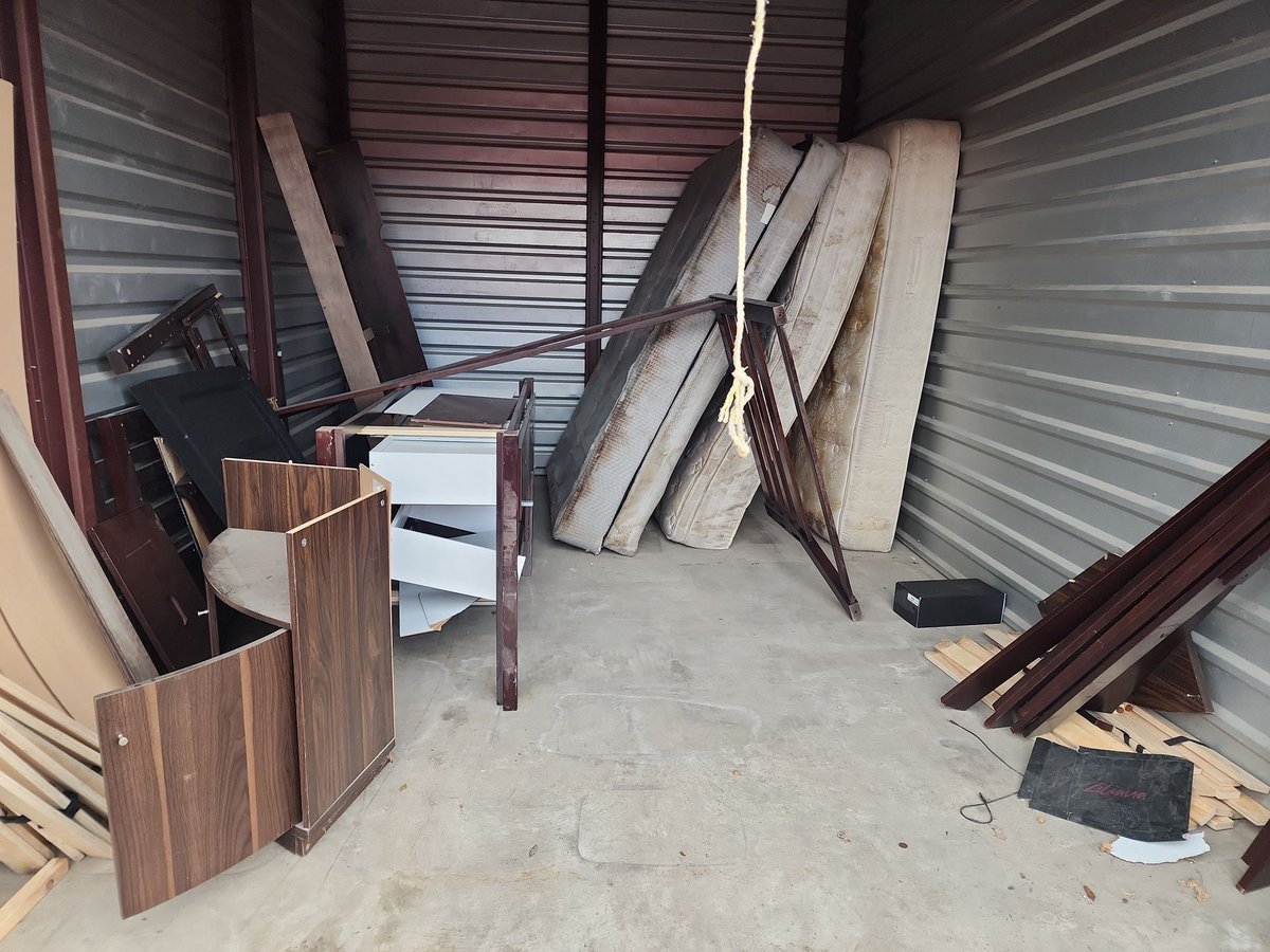 10 x 15 storage unit in Mesquite, TX