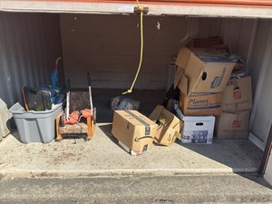 10 x 10 storage unit in Fairfield, OH