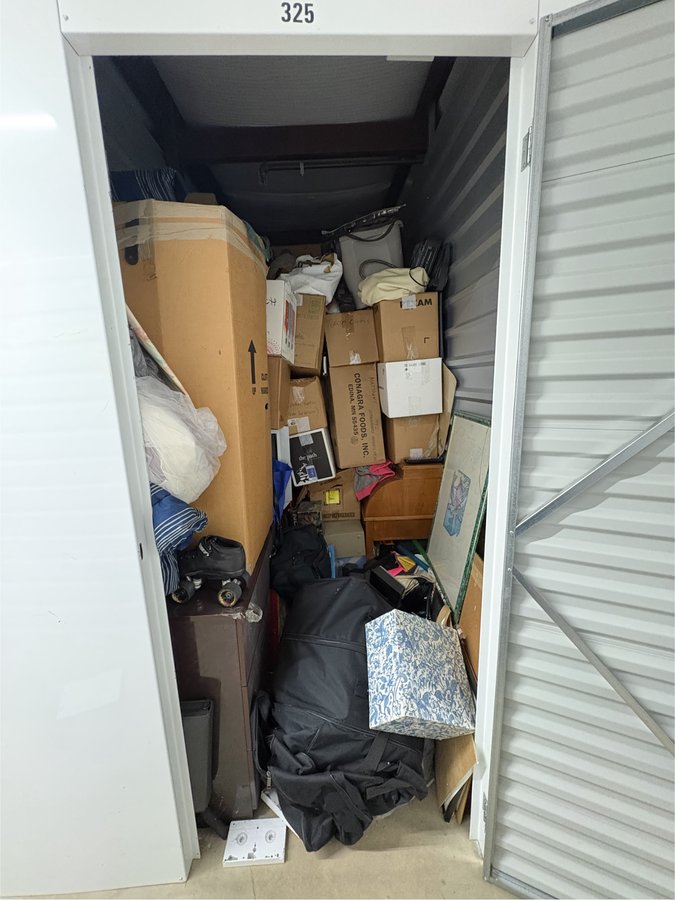 5 x 10 storage unit in Springfield, VA