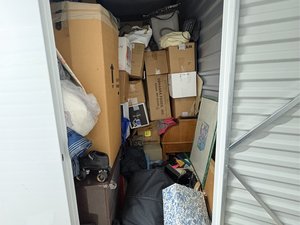 5 x 10 storage unit in Springfield, VA