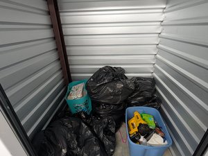 5 x 5 storage unit in Dallas, TX
