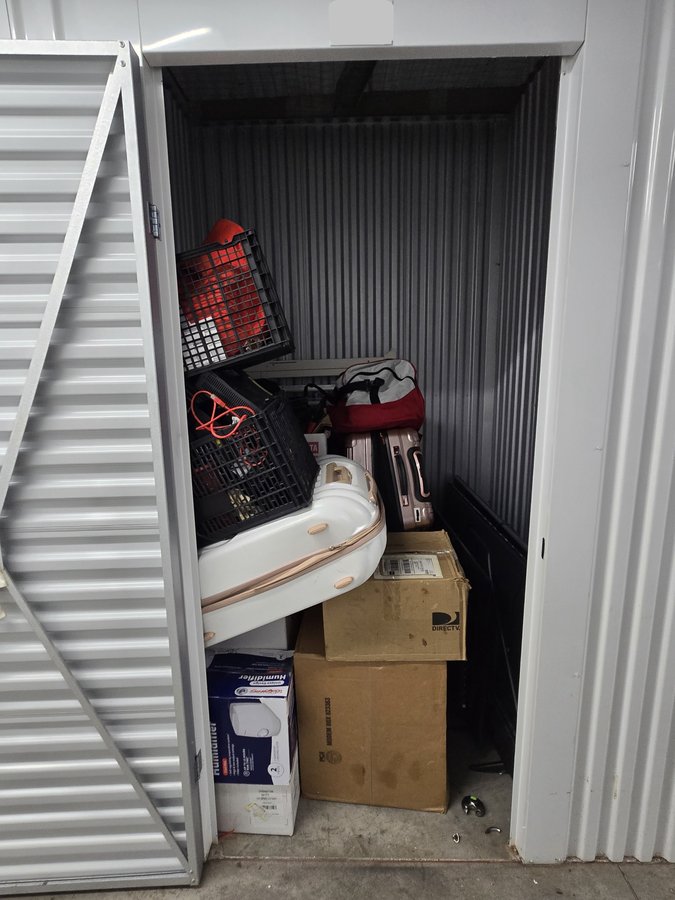 5 x 5 storage unit in Johns Creek, GA