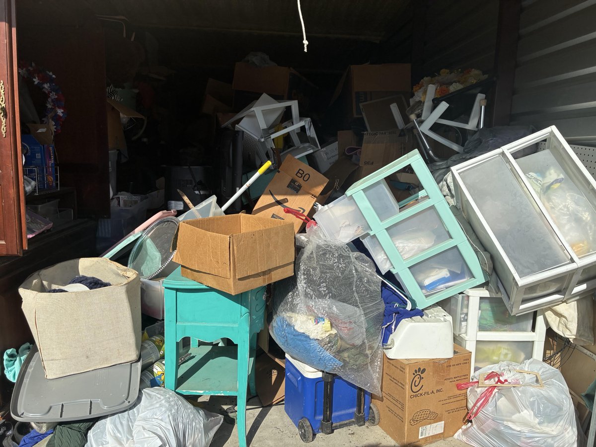 10 x 25 storage unit in Waxahachie, TX