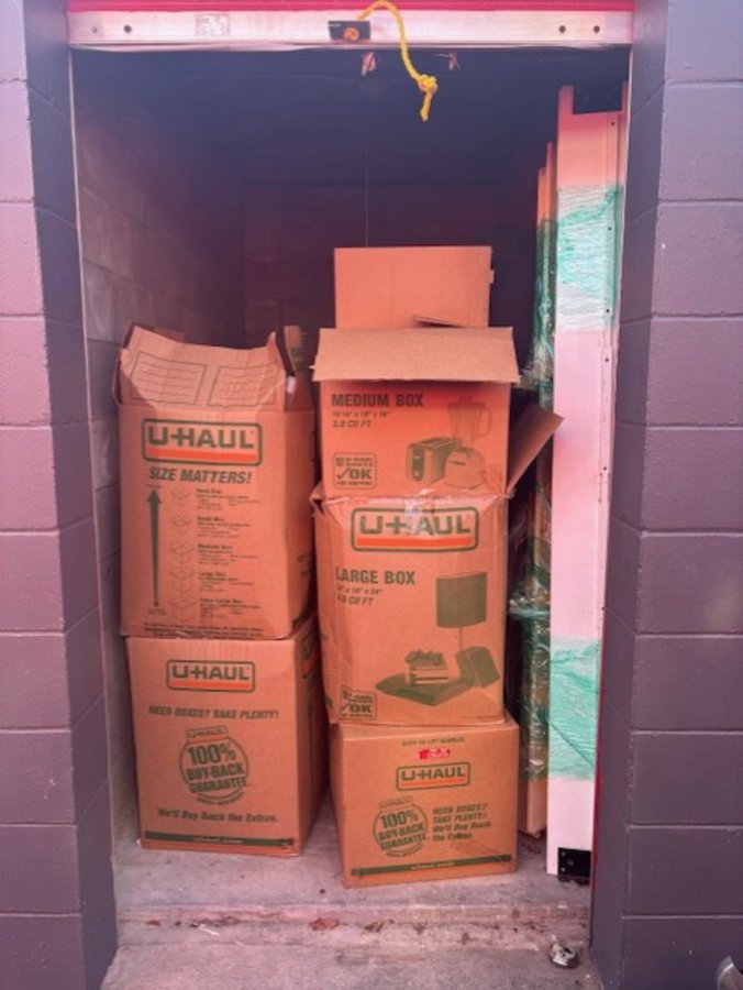 5 x 10 storage unit in Jacksonville, FL