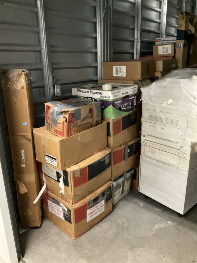 15 x 15 storage unit in North Las Vegas, NV