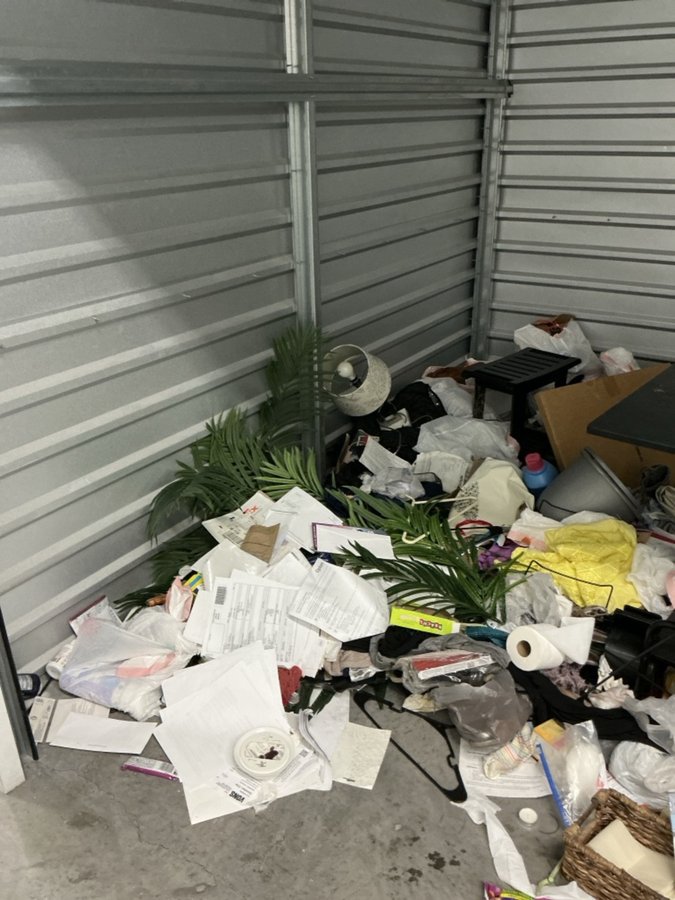 10 x 10 storage unit in North Las Vegas, NV