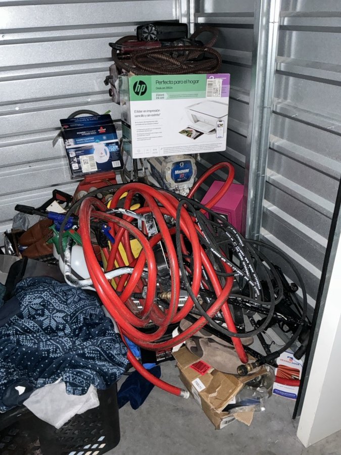 5 x 5 storage unit in North Las Vegas, NV