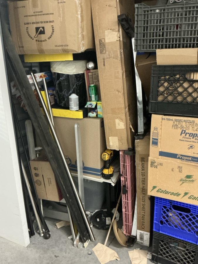 10 x 15 storage unit in North Las Vegas, NV
