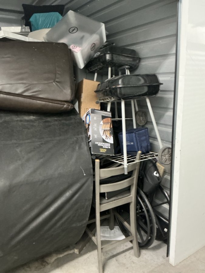 10 x 15 storage unit in North Las Vegas, NV