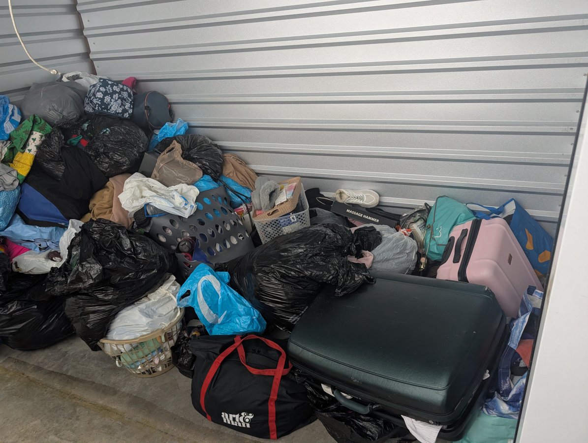 10 x 5 storage unit in Dallas, TX