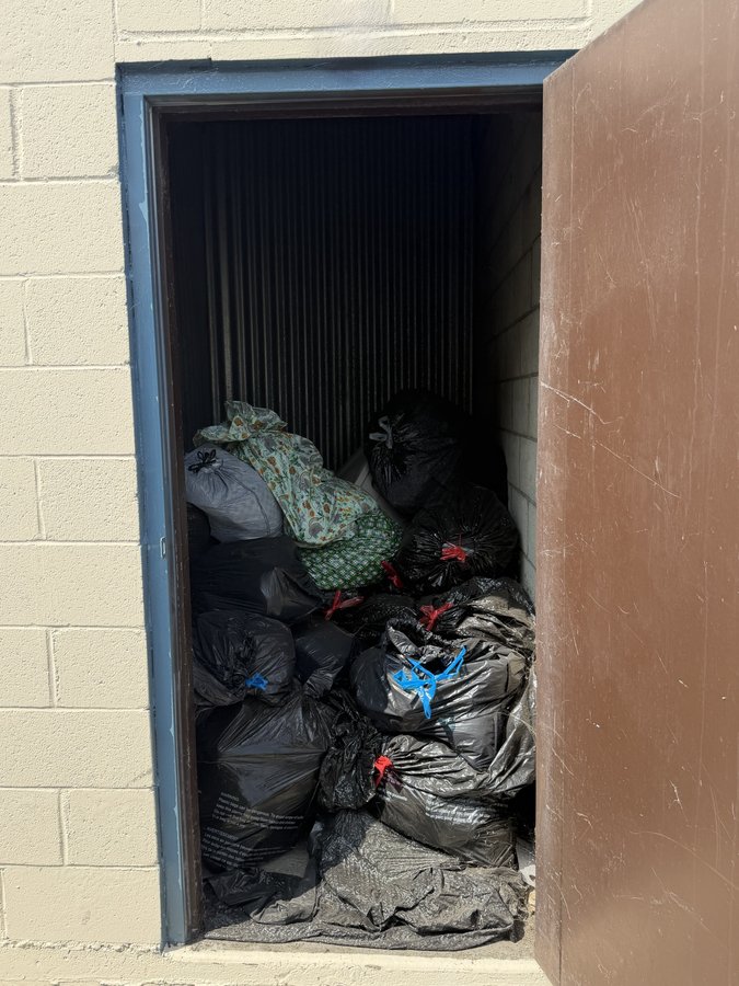 5 x 8 storage unit in Gardena, CA