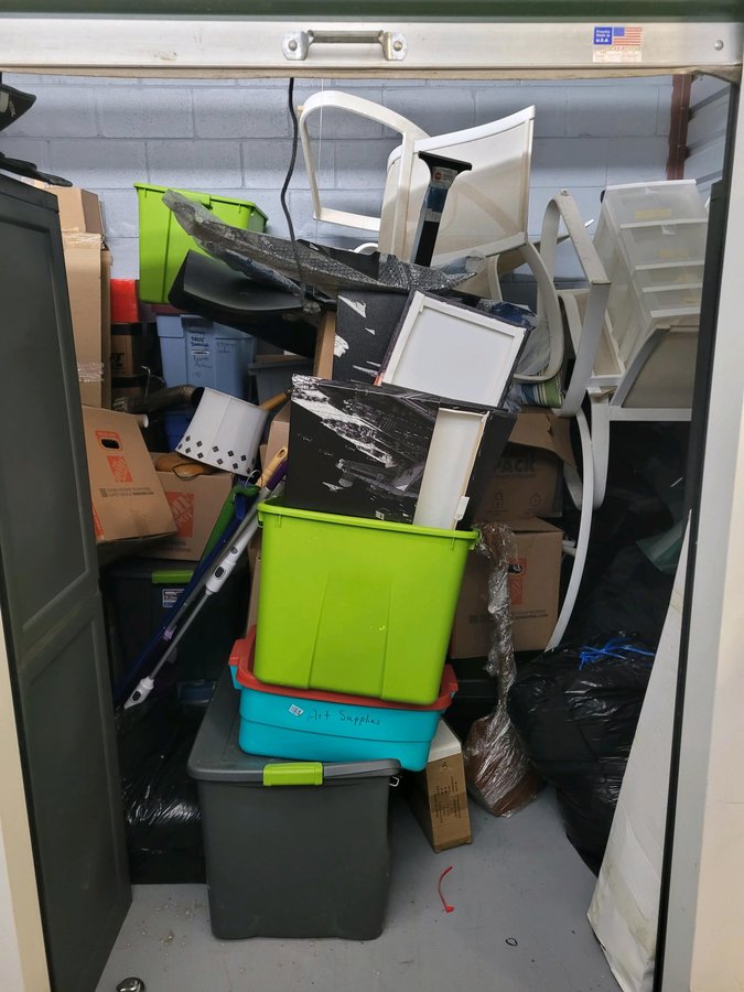 10 x 10 storage unit in Alpharetta, GA