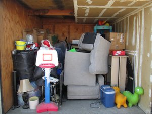 10 x 10 storage unit in Bakersfield, CA