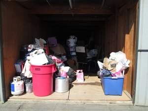 10 x 30 storage unit in Bakersfield, CA