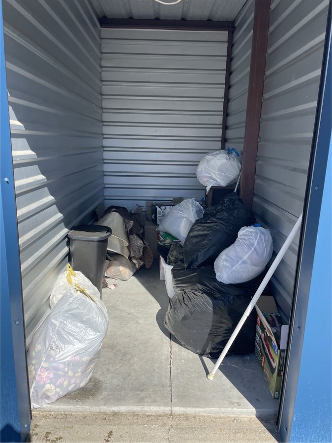 5 x 10 storage unit in Amelia, OH