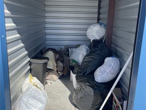 5 x 10 storage unit in Amelia, OH