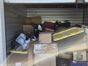 10 x 10 storage unit in Willow Grove, PA