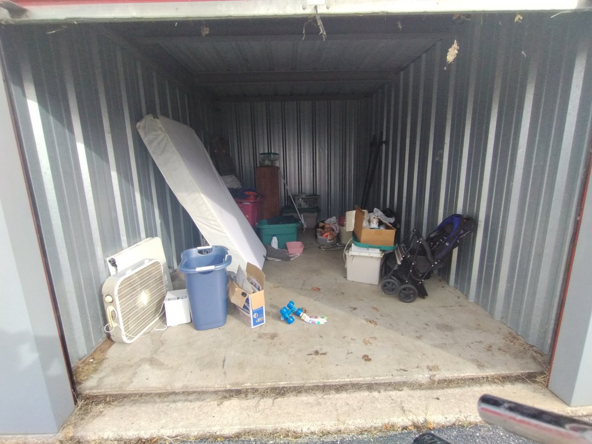 10 x 15 storage unit in Racine, WI