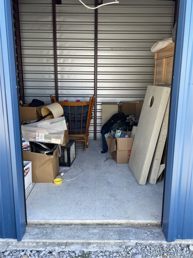 10 x 10 storage unit in Amelia, OH