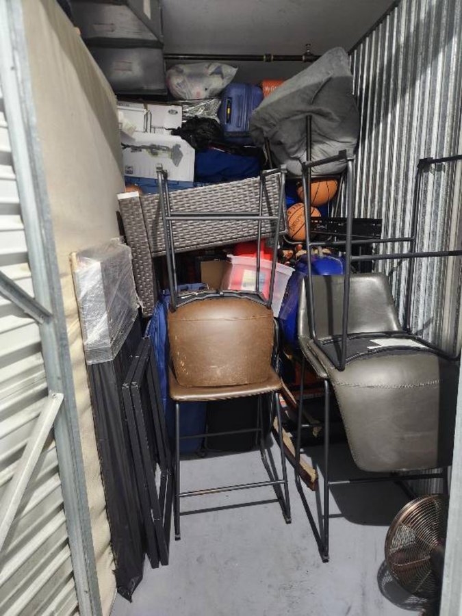 5 x 10 storage unit in Gaithersburg, MD