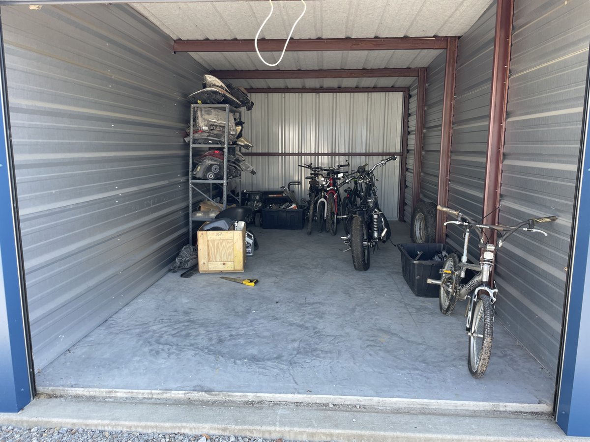 10 x 20 storage unit in Amelia, OH