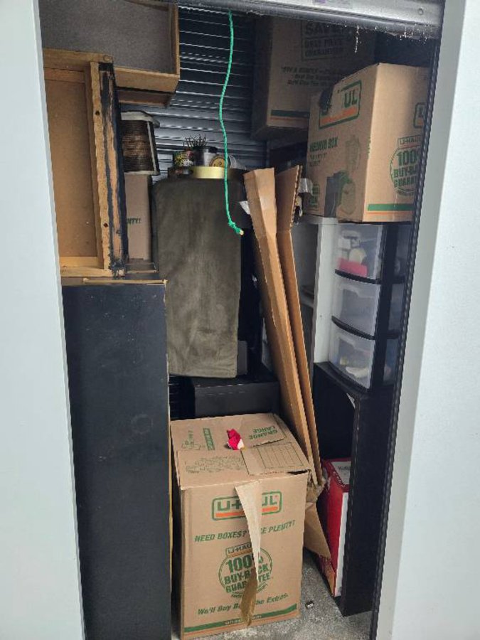 5 x 5 storage unit in Sandston, VA
