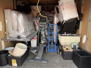 10 x 20 storage unit in Fountain Valley, CA