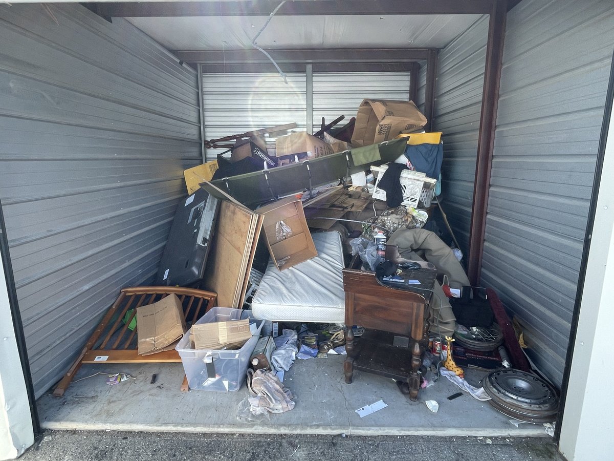 10 x 12 storage unit in Amelia, OH