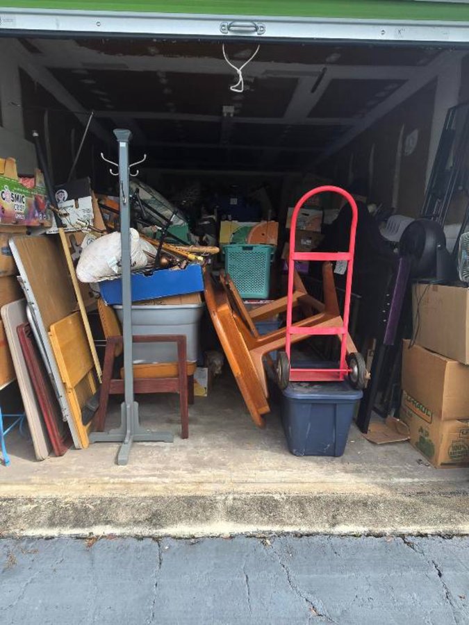 10 x 20 storage unit in North Fort Myers, FL
