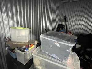 10 x 10 storage unit in Philadelphia, PA
